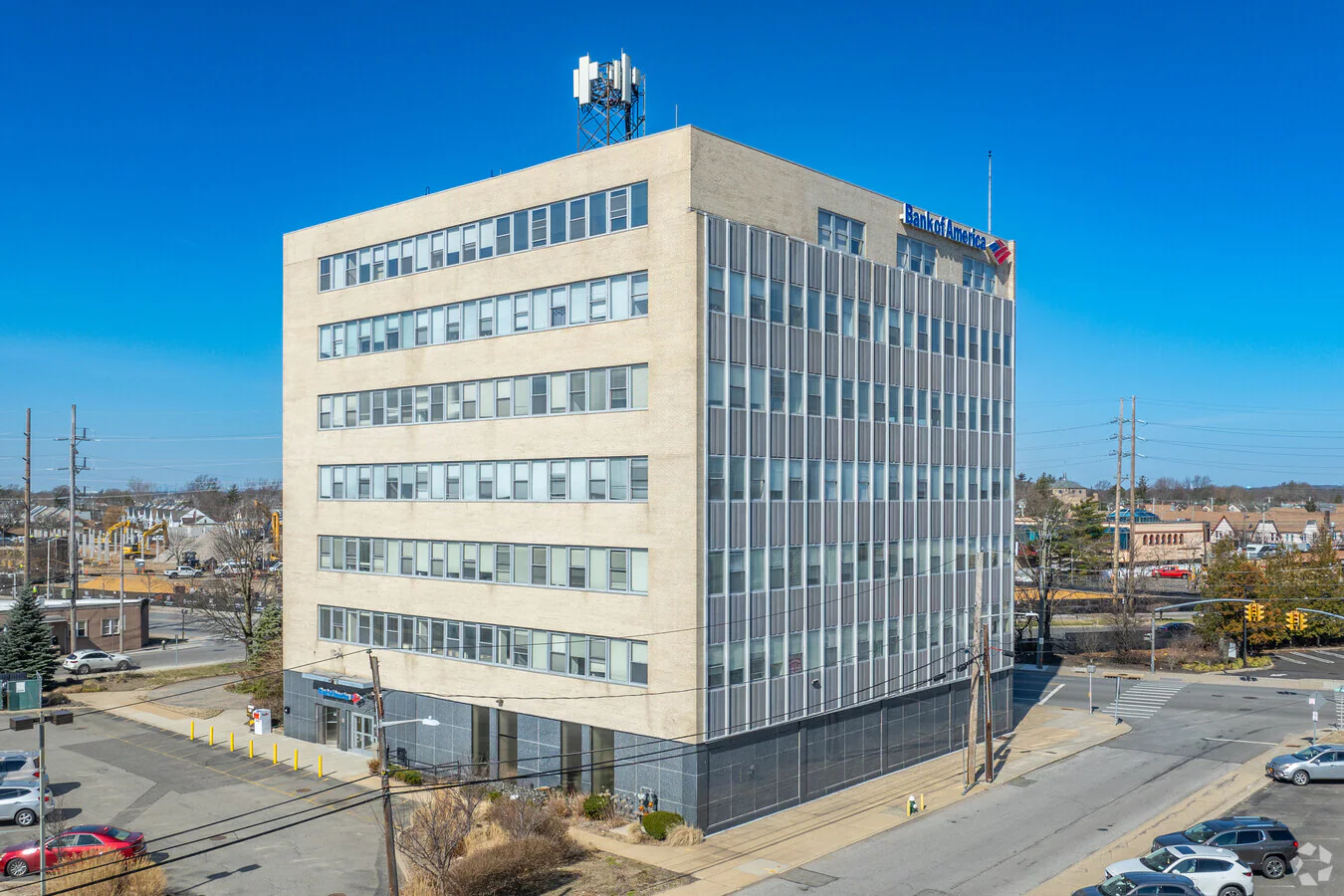 60 Hempstead Avenue