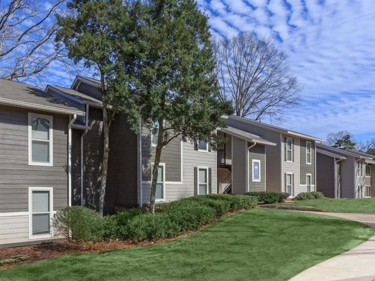 1500 Oak